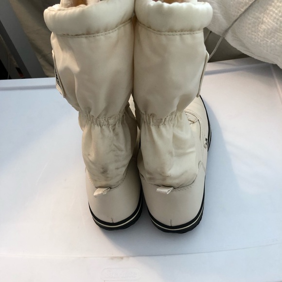 COPY - Coach Sage Nylon Aniline Chalk Winter Boot size 7 - Picture 5 of 6